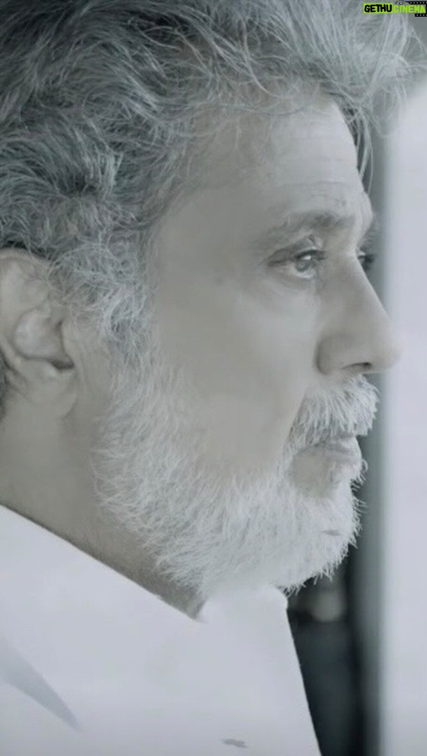 Dariush Eghbali Instagram - گُرگها همراه و انسانها غریب با که باید گفت این حال عجیب؟ گُرگ: فریدون مشیری / داریوش / علی الهی جمعه ۱ بهمن | Fri Jan 21 کارگردان: علی زارع تهیه کننده: اصلان حافظی @fereydoonmoshiri | @deghbali | @alielahimusic | @alizare_photographer | @pocket.ace.productions