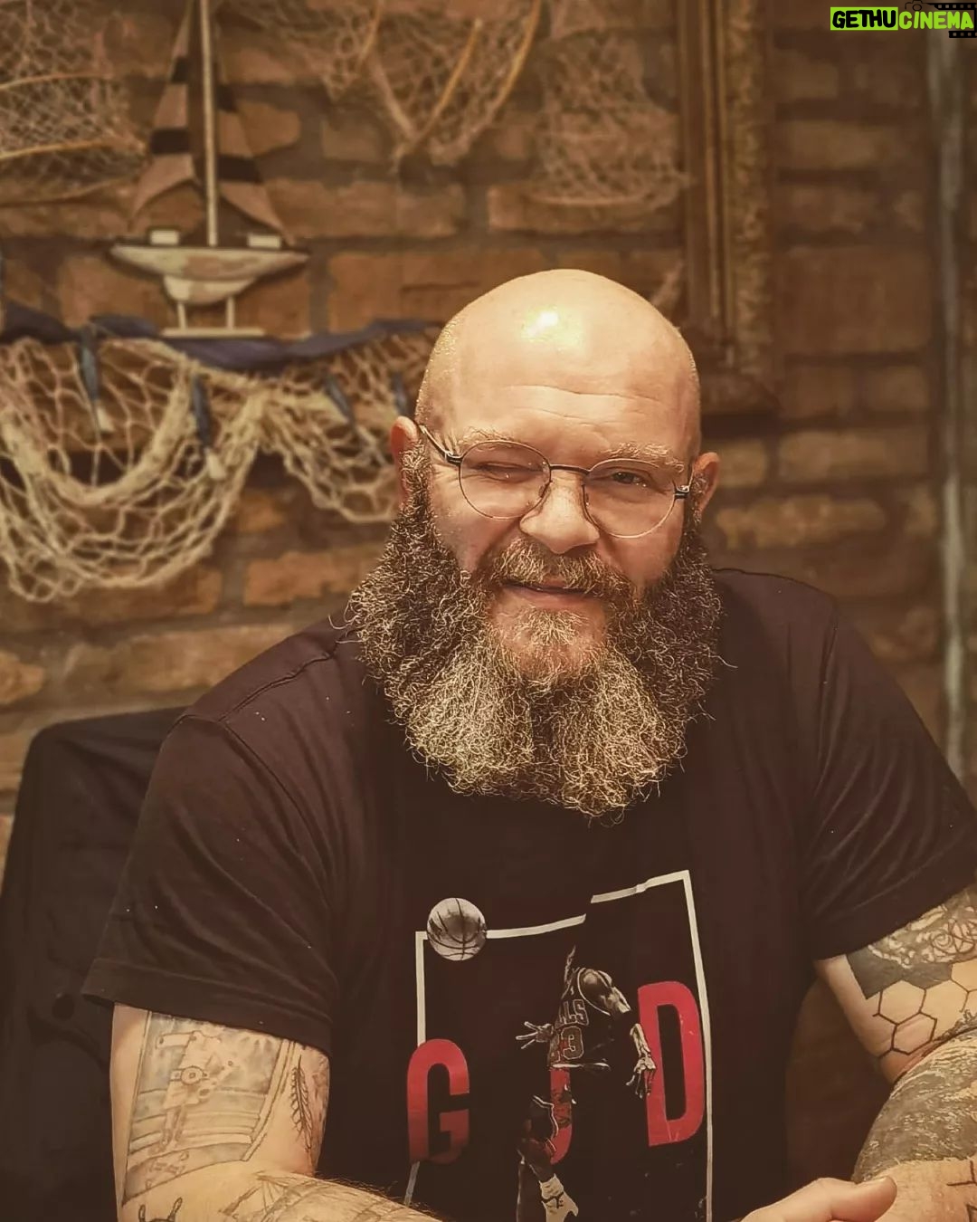 Darko Peric - 84.1K Likes - Ok, time for some changes, time to move... New things are coming, the future is unwritten!!!
Thanks to my love @gastronomytherapy for this photo and for the huge support!!!
#pma #changes #new #thefutureisunwritten