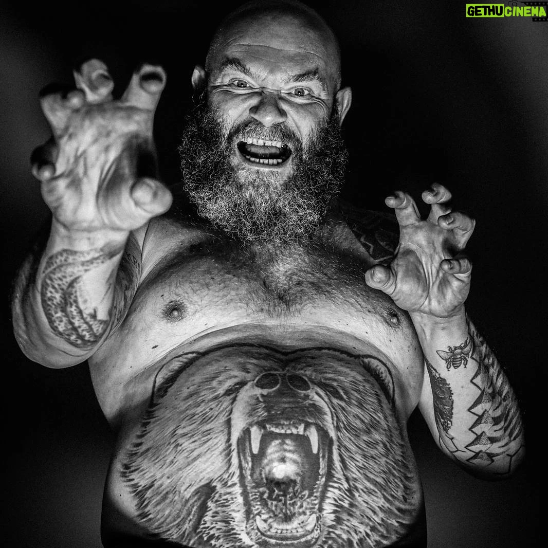 Darko Peric - 196K Likes - Fear?? Fear what??
Get ready world!!!
📷@matthieu_camille_colin79
#pma #krs #perasperaadastra
#fearthebear