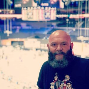 Darko Peric Instagram - I'm so happy and grateful for being invited by @euroleague to participate in this #finalfour experience, but I'm even more excited to meet and chat with this two great players and amazing human beings
@nikolamirotic33 and @vasamicic13 
All my respect!!! 
And for tomorrow finals, let the better  win !!!
🏀 🏀 🏀 🏀

Presrecan sam i zahvalan @euroleague sto su me pozvali da uzivam u ovom #finalfour ,
ali pre svega sam uzbudjen sto sam mogao da popricam sa mojim zemljacima, izvanrednim igracima i ljudinama u svakom smislu @nikolamirotic33 i 
@vasamicic13
Svo moje postovanje momci!!!
A za sutrasnje finale, neka pobedi bolji !!!
🏀 🏀 🏀 🏀
Estoy feliz y agradecido a @euroleague por haberme invitado a #finalfour , pero estoy aún mas emocionado por haber hablado con mis compatriotas, increibles jugadores y muy grandes personas @nikolamirotic33 y
@vasamicic13 
Todo mi respecto muchachos!!!
Y para la final de mañana, que gane el mejor !!!
🏀 🏀 🏀 🏀
#f4glory #basketball #balkanboys #kosarka