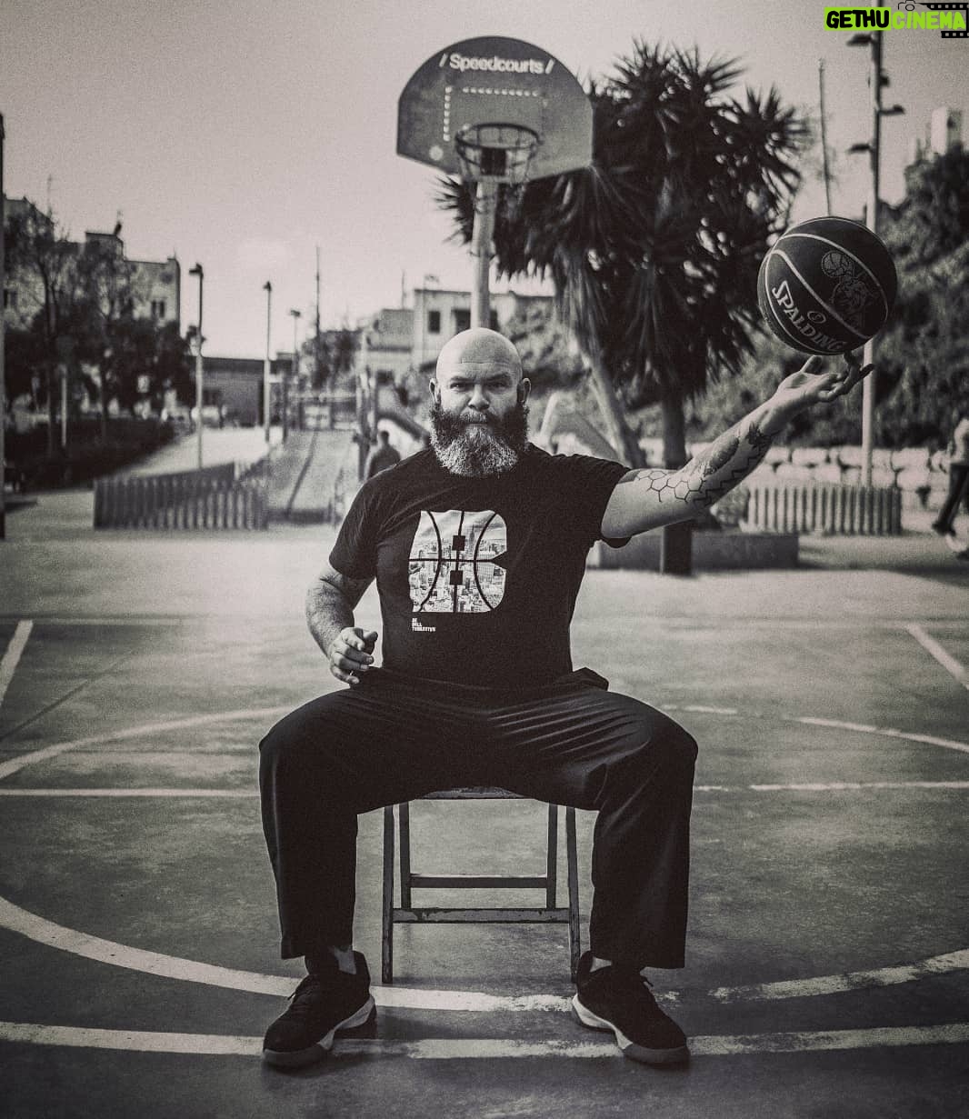 Darko Peric - 77K Likes - Being happy and true to yourself, what is more important than that!📷@karrolkie
#pma #happytuesday #homesweethome