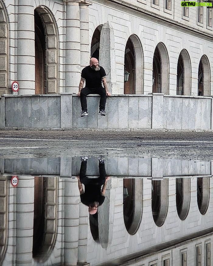 Darko Peric Instagram - My friend @guigurui doing his stuff in Madrid. 📷📷