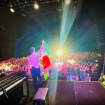 Darren Criss Instagram - my dear 🇲🇽 you never cease to traer el fuego! muchas gracias a todos mis amigos! the show was totalmente chido 🤘😎 thank you @ocesa @frontonmexico for bringing me back to CDMX❕ 📸 pro shots : @liliestradamx 📱bro shots : @dylansaunders @rockerrick Mexico City, Mexico