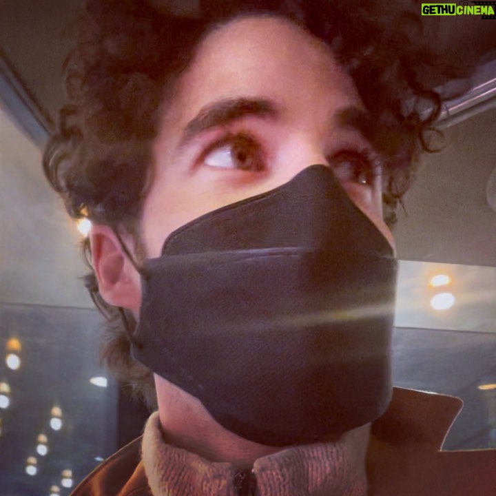 Darren Criss Instagram - back to the theater. #buffalobway
