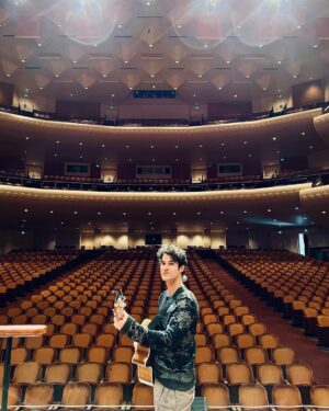 Darren Criss Instagram - Growing up in San Francisco, I‘d go to Davies Symphony Hall to see the San Francisco Symphony play. Can’t believe I’m back at Davies but this time they’re playing… with me. For a new  New Years Eve show we put together. Tickets are still available if you are still looking for a way to spend your evening. Link on IG story