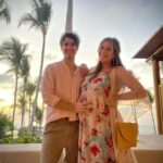 Darren Criss Instagram – #TBT to our magical lil 🐣🌙 at #FSPuntaMita. Muchas gracias to the folks at @fspuntamita for such a lovely time. ¡Salud! Four Seasons Resort Punta Mita, Mexico