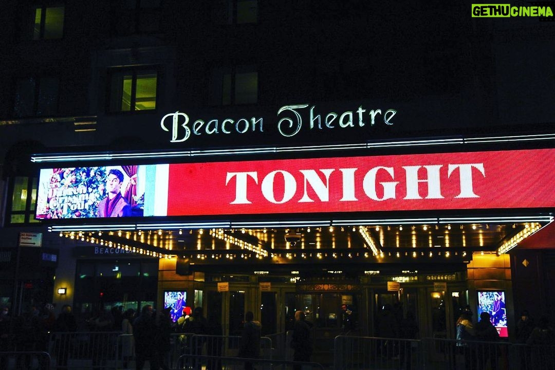 Darren Criss Instagram - finally winding down after an incredible night at @beacontheatre . Was looking forward to it all year. Thank you to everyone who made it so special- all my musicians, all my special guests, all the production and crew from the venue as well as the amazing folks from eMusic Live who managed to make our livestream look like we rehearsed making it for days (we didn’t), and made something awesome for the many folks that couldn’t make it to the show in person. Whether you were there, masked & vaxed in person, or tuning in on a screen from all parts of the world, I am so grateful for your support. You really brought the energy, and we definitely felt it tonight- in all its Yuletide glory. Thank you. I am so glad we got to do at least this ONE Holiday show this year. Here’s to doing many more in the Holiday Seasons to come! Whoop-de-doo! 📸: @jeffaugerphotog Manhattan, New York