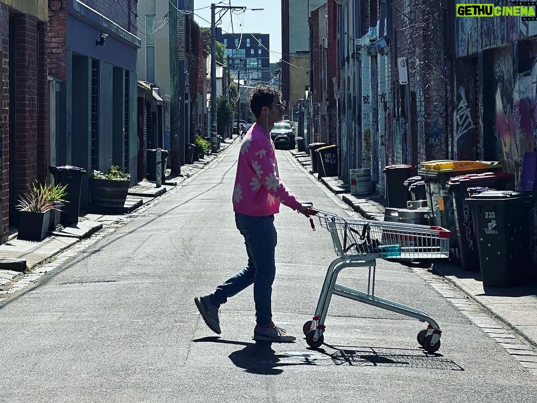 Darren Criss Instagram - Thank you for a bloody brilliant time, ๐ RADelaide ๐, ๐ค yes-we-f*kn CANberra๐ค, ๐ช Melbourne MAGIC ๐ช , ๐ฎ ยก Holy Hobart ! ๐ฎ , ๐ Superfox Sydney ๐ - Thank you for a bloody brilliant time. Left three weeks ago but still reeling. Y'all are a whole lotta BEEYOOTIFUL and I can't wait to come back to ๐ฆ๐บ soon!