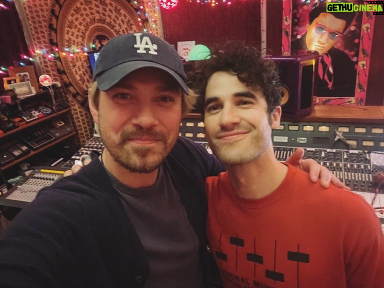 Darren Criss Instagram - Baraye - For Women Life Freedom OUT NOW. proud to have been just 1 of 16,000 voices on this song, the release of which marks the one-year anniversary of the peaceful protests against violence against women in Iran. huge thank you to the incredible @taylorhanson for putting this together and for including me. #forwomenlifefreedom #fwlf #womenlifefreedom #baraye #singforthesilenced