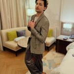 Darshan Raval Instagram –