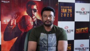 Darshan Thoogudeepa Instagram - Thanks for showering love and support for your #Kranti album 🙏 It's the time for #KrantiTrailer tomorrow at 7:30 PM on #DBeats YouTube channel. 

ಎಂದೆಂದಿಗೂ ನಿಮ್ಮ ಪ್ರೀತಿ-ಅಭಿಮಾನಕ್ಕೆ ಸದಾ ಚಿರಋಣಿ ಈ ದಾಸ