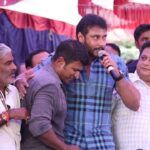 Darshan Thoogudeepa Instagram - ದೈಹಿಕವಾಗಿ ಇಂದು ನಮ್ಮೊಡನೆ ಇರದಿದ್ದರೂ ಕನ್ನಡಿಗರ ಮನಗಳಲ್ಲಿ ಶಾಶ್ವತವಾಗಿ ನೆಲೆಮಾಡಿರುವ ಪುನೀತ್ ರಾಜ್ ಕುಮಾರ್ ಗೆ ಹುಟ್ಟುಹಬ್ಬದ ಹಾರ್ದಿಕ ಶುಭಾಶಯಗಳು. ಮತ್ತೆ ಕರುನಾಡಲ್ಲೇ ಹುಟ್ಟಿ ಬನ್ನಿ. ಜೇಮ್ಸ್ ಚಿತ್ರವನ್ನು ಚಿತ್ರಮಂದಿರದಲ್ಲೇ ನೋಡಿ ಆನಂದಿಸಿ. @puneethrajkumar.official