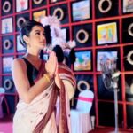 Darshana Banik Instagram - Shubho mahashtami everyone 🌸 #hanglapujorserabhog2023 #hanglahneshel #reels #reelsinstagram #durgapujo2023 #metadurgapujosquad #ashtami #bengali #ethnic #taant #benarasi #indian #festival