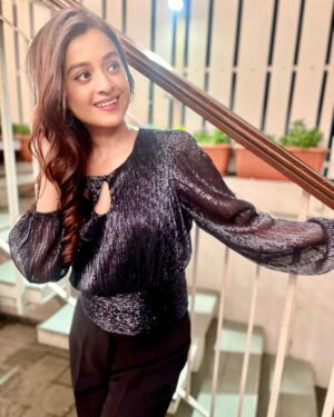 Darshana Banik Instagram - About last night ♥️
Thank you @senguptajisshu @ninichinismamma for being such wonderful hosts ♥️
Happpyyy Neww Yearrrr Everyone 💕