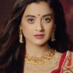 Darshana Banik Instagram - Shubho mohalaya 🌸 #metadurgapujasquad #durgapuja2023 #durgapuja #festival #bengali #reels