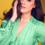 Darshana Banik Instagram - Unbothered✅ #reels #reelsinstagram #reelitfeelit #green #fashion #beauty #instagood