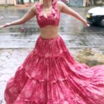 Darshana Banik Instagram - Rainy day 💙💕 #reel #reelsinstagram #rain #happy #reelitfeelit SaltLake City, Kolkata