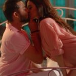 Darshana Banik Instagram - ভালোবাসায় থাকে বিরহ। সেই বিরহের ছোঁয়া পাওয়া যাবে ঈশান মিত্র-র গাওয়া নতুন গান "ছেড়ে যাওয়া হাত"-এ। গানটি শুনতে এখনই যান সারেগামা বাংলা ইউটিউব চ্যানেল এবং সমস্ত leading OTT প্ল্যাটফর্ম-এ। Song - #ChereyJawaHath Cast - @i_sauravdas @darshanabanik Music - @amlaanac Singer - @ishan.mitra_official Lyrics - @rupkothar_chupkotha Music Production - @ishan.mitra_official Guitar - #Sayantan Mazumder Mix Mastered - @ishan.mitra_official Produced by - @abhishekrawat_9077 #ChereyJawaHaath #ishanmitra #saregamabengali #bengalilovesong #banglagaan #bengalisong #latestbengalisongs #banglagaan2023