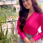 Darshana Banik Instagram - 💓 #reels #reelsinstagram #reelitfeelit #pink #bollywood #90s #2000s