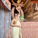 Darshana Banik Instagram - Pujo Shuru 🌸 #durgapuja #durgapuja2023 #pujoporikroma with #abp #abpananda