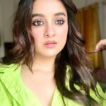 Darshana Banik Instagram - Carefree 💚