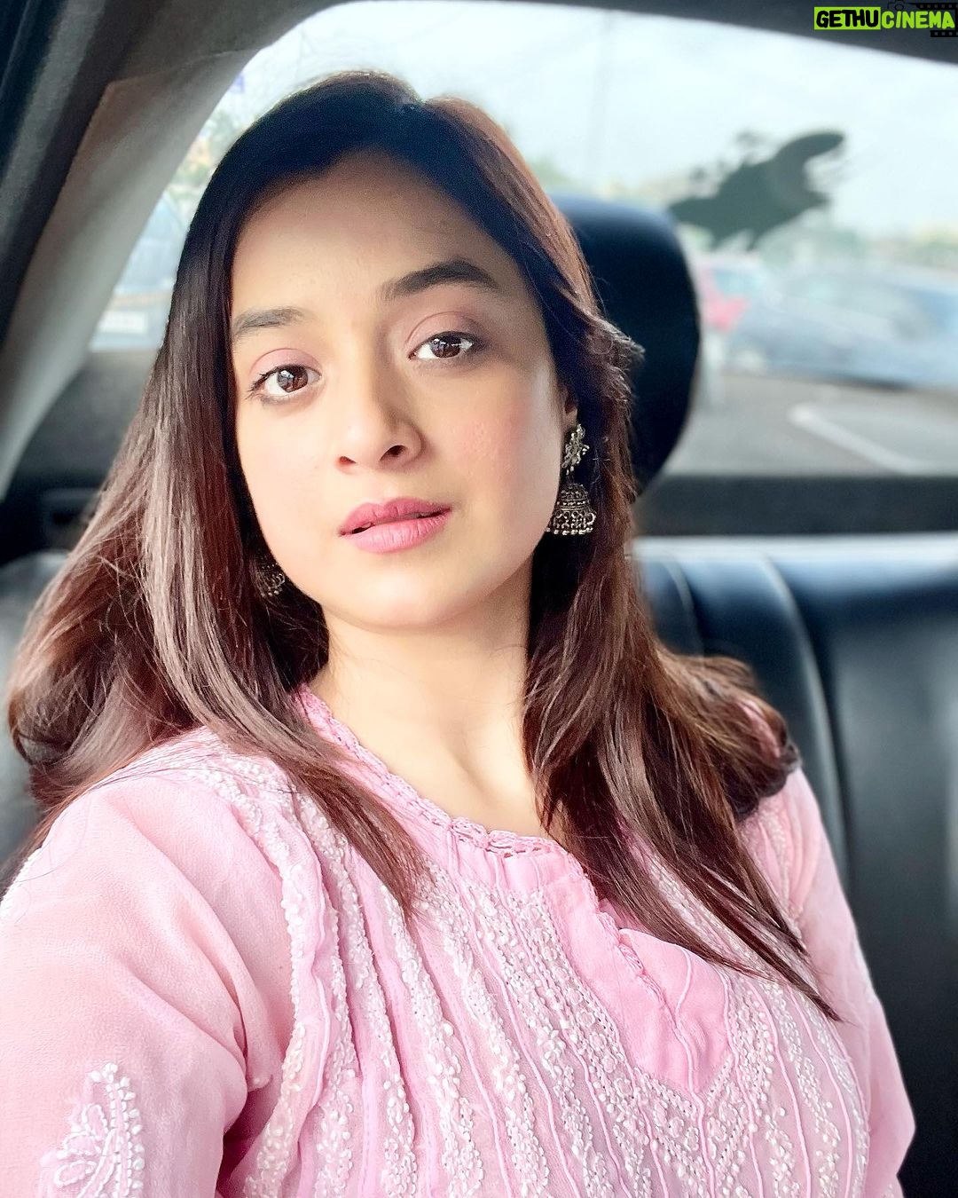 Darshana Banik Instagram - #carselfie 💓