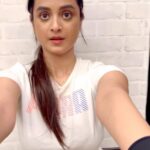Darshana Banik Instagram - When I count vs when @fit_beastt_ counts 😂 #ﬁtness #training #reels #reelsinstagram
