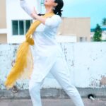 Darshana Banik Instagram - Late upload 💛 #worldmusicday #worldmusic #indianclassicaldance #reels #sunday #dance #reelsinstagram #instagood Thank you @prasanna_saikia