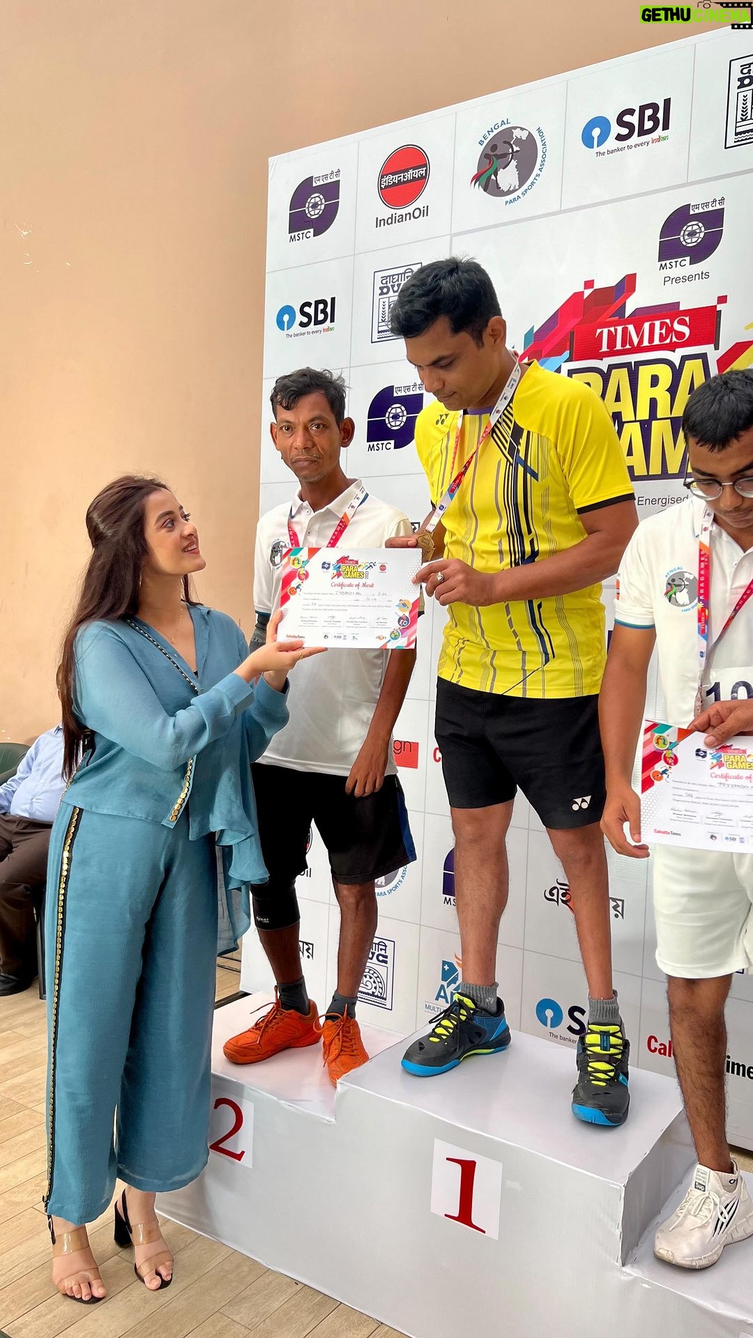 Darshana Banik Instagram - What a beautiful,inspiring day it was… Great initiative by @timesofindia @calcuttatimes, thank you for making me a part of #timesparagames2023 . They taught me the depth of the quote ‘the only one who can tell you that you can’t win is you….’ once again. To me they all are winners. My outfit- @thesilverneedle_studio Makeup- @sonam_makeupartist #reels #reelsinstagram #sports #badminton Newtown Business Club