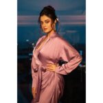 Darshana Banik Instagram - Meet me at dusk 💜 @abhinaskarphotography @kiara_sen111 @dagdai @sahababusona @ginni_love21 JW Marriott Hotel Kolkata