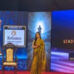 Darshana Banik Instagram - Today at #leadershipconclave #2024 hosted by @news18bangla What a beautiful event to felicitate a few notable achievers and entrepreneurs from different fields in Bengal. Congratulations to all of them 💐 And got a chance to share the stage with very handsome and my favourite @itsmeabirchatterjee . @sampurnalahiri was perfect as the host of the show💕 @biditabag ,thank you for this beautiful saree. Jewellery- @gahanejewellery Makeup- @ahuti_dutta_makeup @optimisticaamrapali96 Taj City Centre New Town, Kolkata