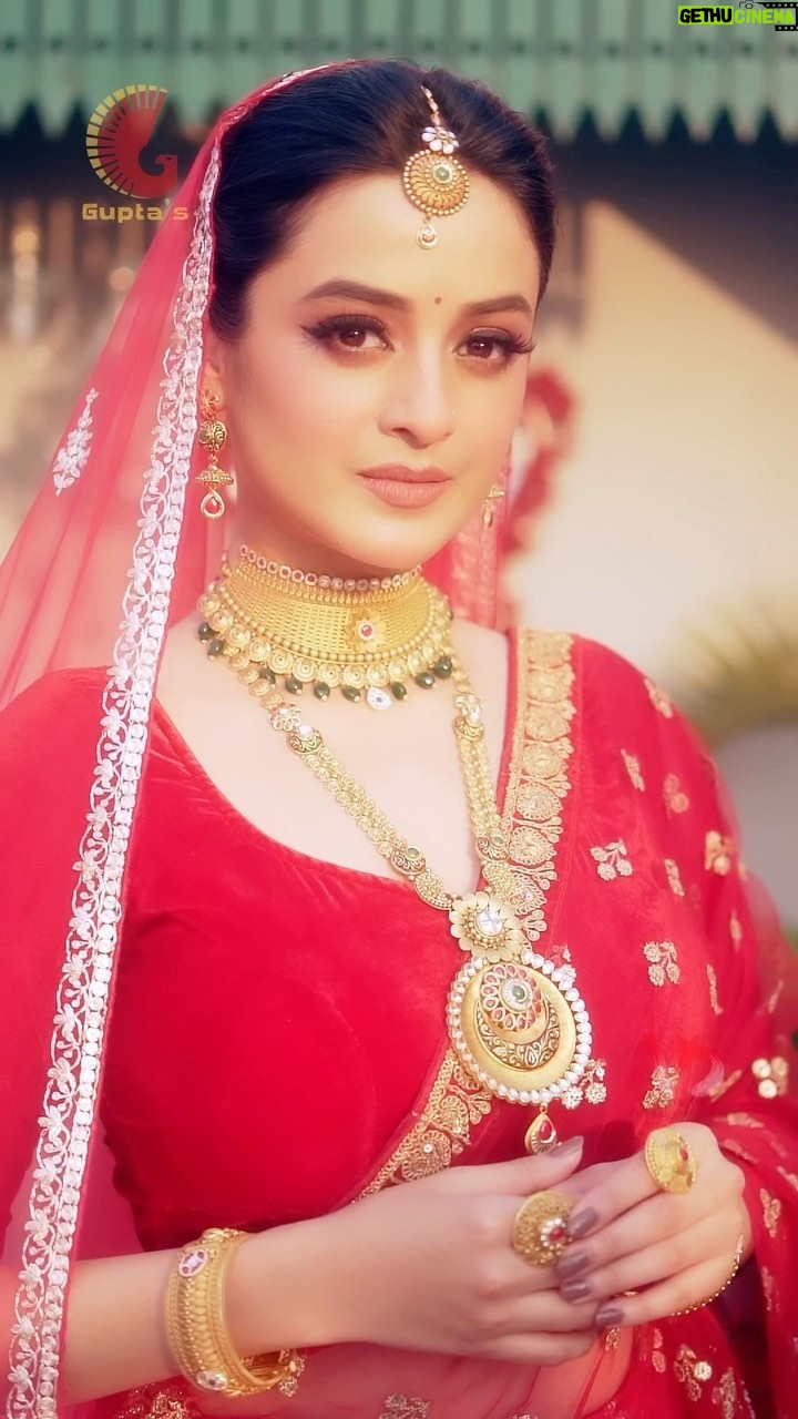 Darshana Banik Instagram - Gupta Jewellers A renowned jewellery brand in Howrah, known for our exclusive collection that combines traditional and modern jewellery, including ancient Bengali jewellery, Kundan, Diamond pieces and more.... We are thrilled to announce the grand opening of our new showroom in Shibpur, Howrah.. Opening this April 2024 Come visit our showroom and explore our stunning collections.. @gupta_jewellers_ @rohitgupta004 @antidote.entertainments #gupta_jewellers#ADS#bridal_collections#jewellery_shoot