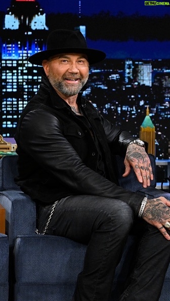Dave Bautista Instagram - Iām not throwing shade š...lamps are cool š #fallontonight #wwe