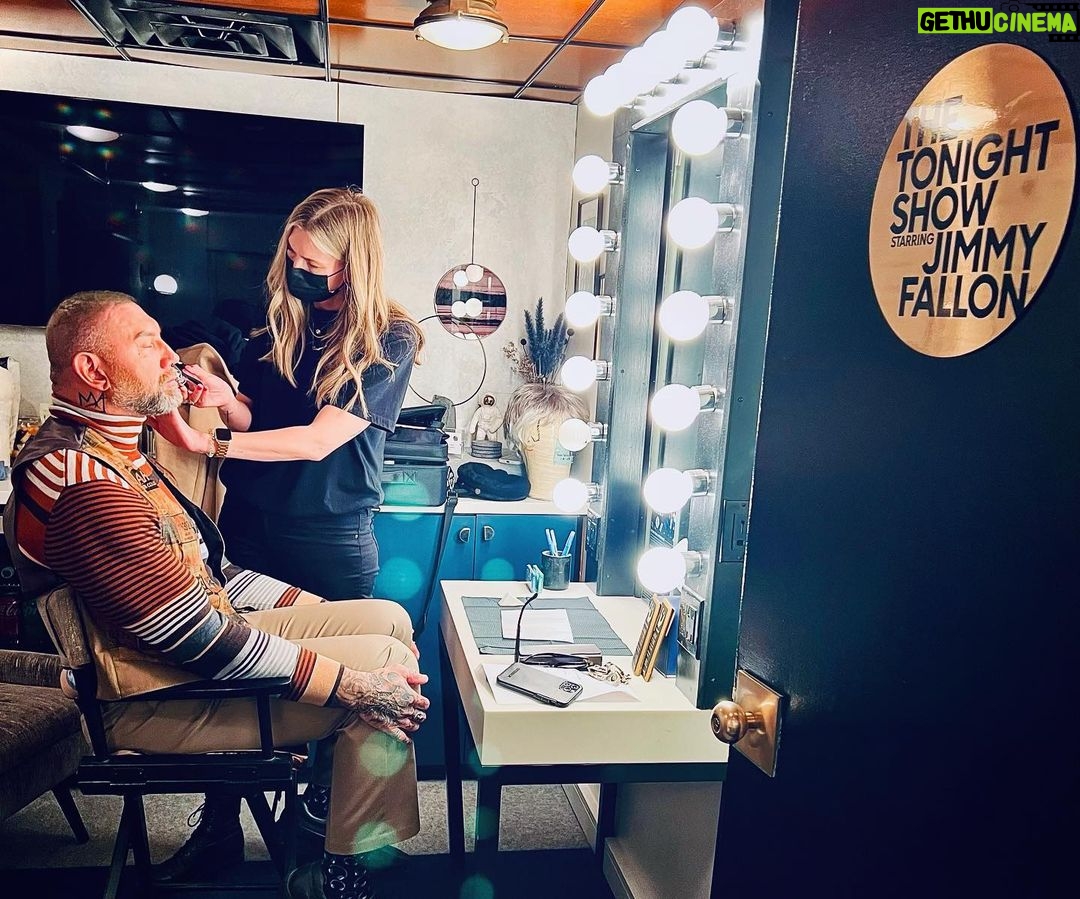 Dave Bautista Instagram - A week filled with laughs, unforgettable moments, and endless excitement promoting #KnockAtTheCabin. And now, it's finally time to sit back, relax and enjoy the show. @knockatthecabin in theaters now!