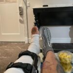 Dave Bautista Instagram - Exactly 14 weeks post surgery for a torn quad tendon and torn meniscus. Thanks to @wilk_kevin Dr @bentonemblom and @heatherprahl_at I was able to keep on truckin .. And now I think its safe to say that I’M BACK IN BINESS! 💪🏽 #DreamChaser even if I’m limping! 😂 #LimpingInHot #guardiansofthegalaxy #guardiansofthegalaxyvol3