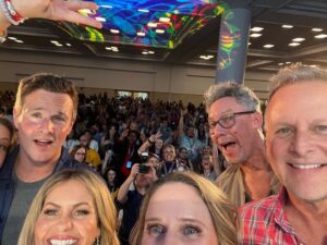 Dave Coulier Instagram - Having a blast with my #fullhouse family here at #90scontampa - and the first time I’ve ever signed a ‘Tanner’ family hockey jersey.