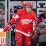Dave Coulier Instagram – Playing outdoor hockey with The Red Wings Alumni for the Clark Park Coalition, where they create a safe space for kids to thrive and believe in their potential. #drwa #clarkpark #detroit #motorcity