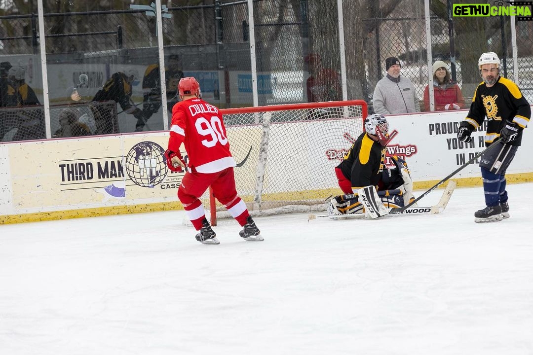 Dave Coulier Instagram - Playing outdoor hockey with The Red Wings Alumni for the Clark Park Coalition, where they create a safe space for kids to thrive and believe in their potential. #drwa #clarkpark #detroit #motorcity