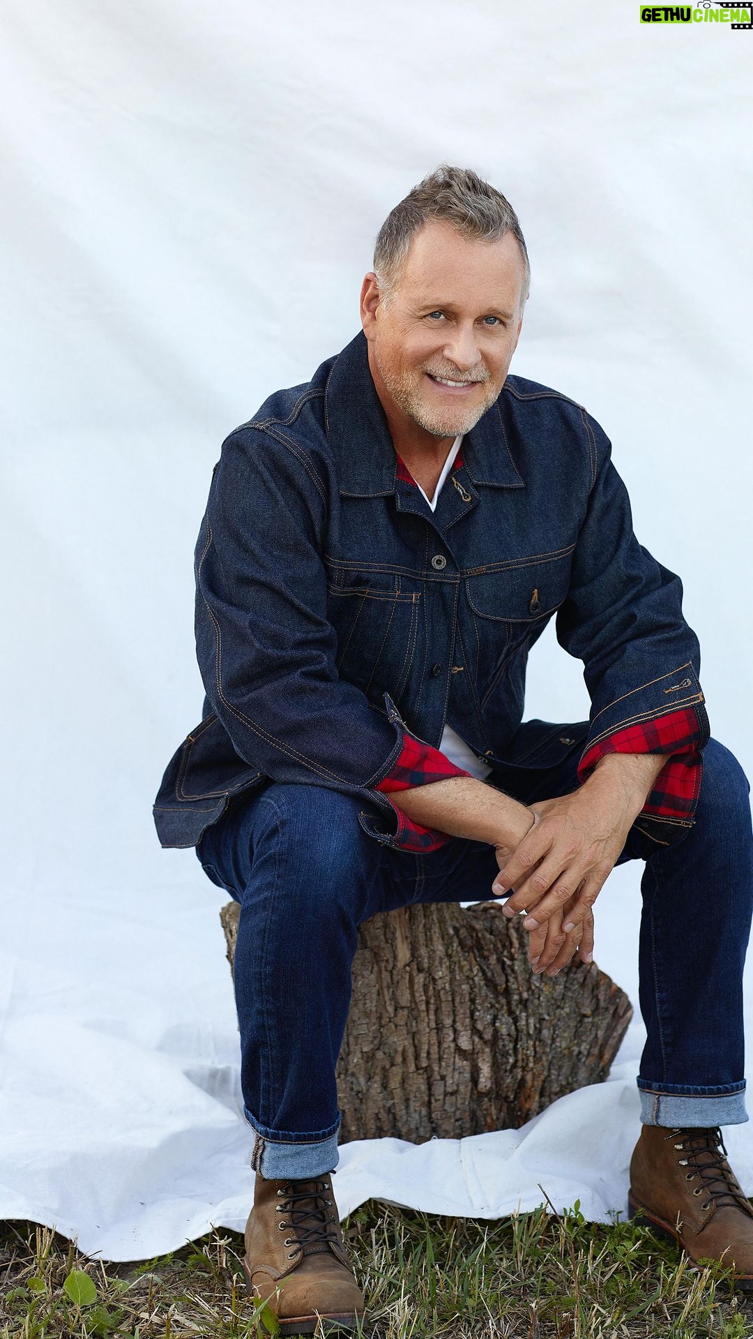 Dave Coulier Instagram - I am often asked, “how do you become successful?” There is not one door that magically opens. The magic formula to success is hard work and failure. #failingyourwaytosuccess #cooler #seminar #keytosuccess