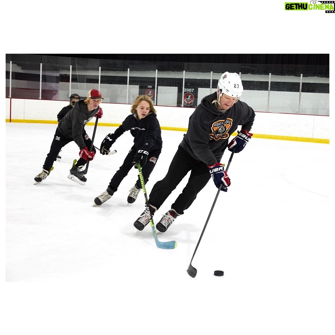 Dave Coulier - 10K Likes - Every year during the holidays, we rent the ice for a day of family skating. Happy Holidays everyone!