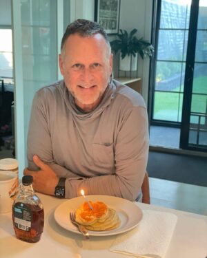 Dave Coulier Instagram - September, gone in a flash. Who’s ready for October? #winteriscoming 

#birthdaymonth #coolerdays #cooler #cooleroutdoors
