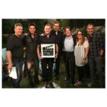 Dave Coulier Instagram - I’ve been blessed to do something I love with people I love. #35years #fullhouse #fullerhouse #flashbackfriday Warner Bros. Studios