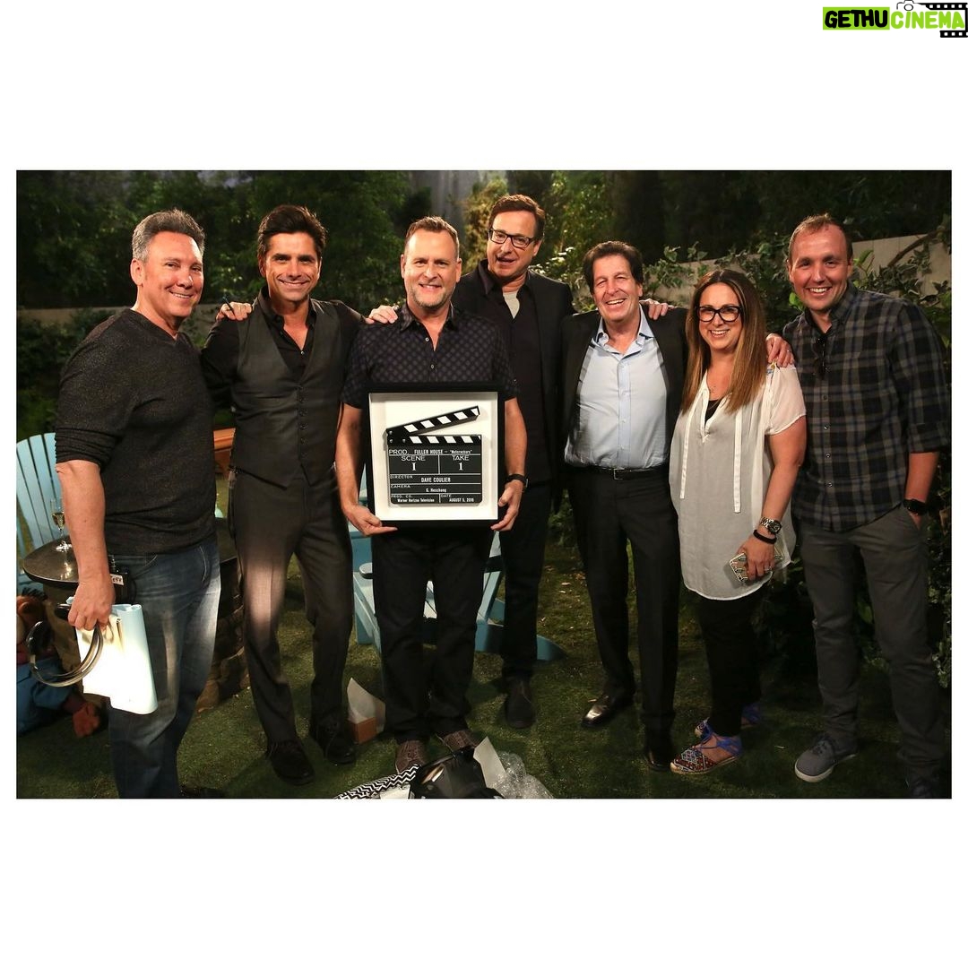 Dave Coulier - 35.5K Likes - I’ve been blessed to do something I love with people I love. #35years
#fullhouse #fullerhouse #flashbackfriday
