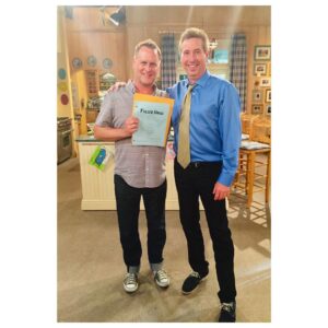 Dave Coulier Instagram - I’ve been blessed to do something I love with people I love. #35years

#fullhouse #fullerhouse #flashbackfriday
