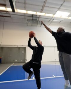 Dave Coulier Instagram - Uncle Joey from 90’s hit show “Full House” can flat out shoot the basketball.🤯 @dcoulier | @lethalshooter #FullHouse Los Angeles, California