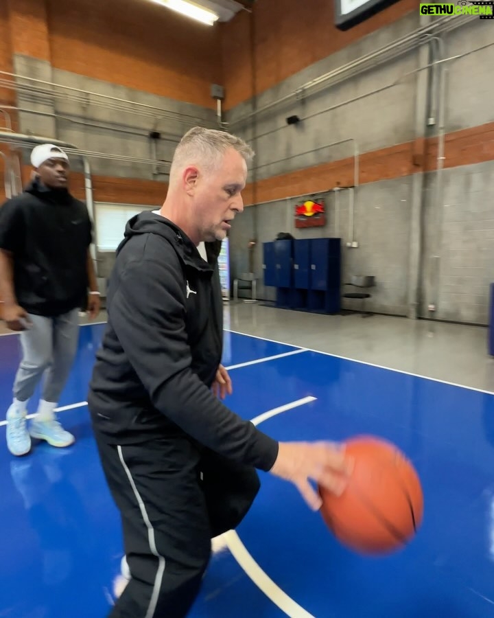 Dave Coulier - 114.7K Likes - Uncle Joey from 90’s hit show “Full House” can flat out shoot the basketball.🤯 @dcoulier | @lethalshooter #FullHouse