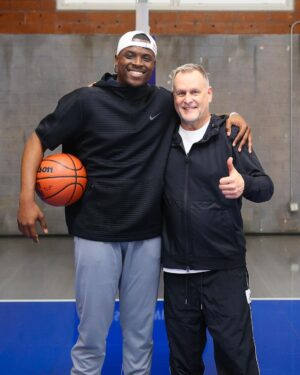 Dave Coulier Instagram - Uncle Joey from 90’s hit show “Full House” can flat out shoot the basketball.🤯 @dcoulier | @lethalshooter #FullHouse