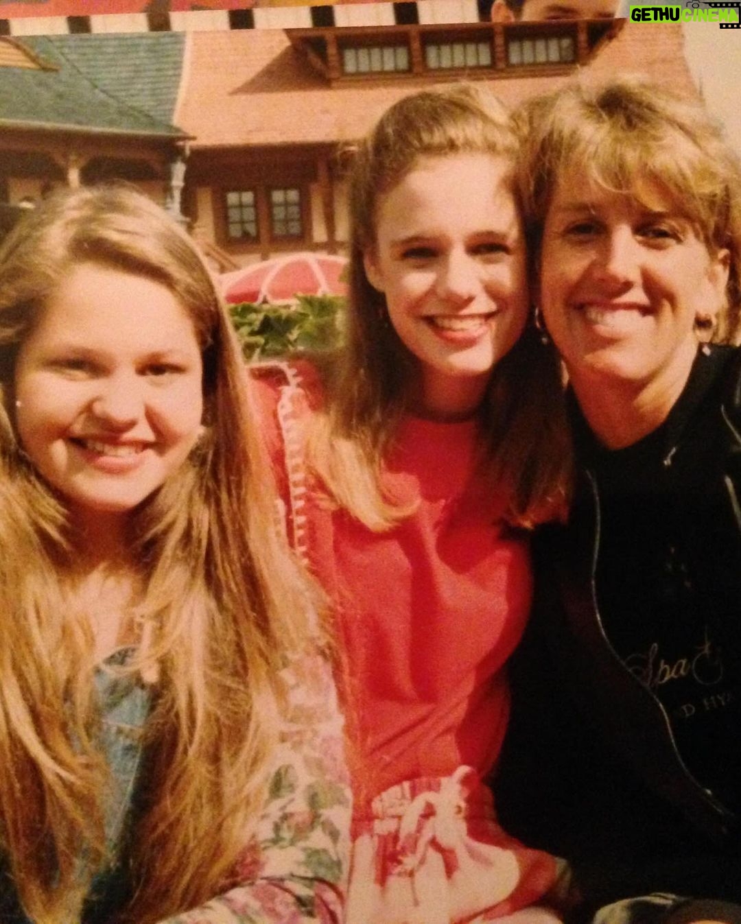 Dave Coulier - 41.1K Likes - Our next episode of #FullHouseRewind airs tomorrow with special guest Karen Miller! 👏🥳 Karen was with #FullHouse from the very beginning as a producer, and she shares some of her earliest memories of making the show. You don’t want to miss this! #davecoulier #TGIF #podcast