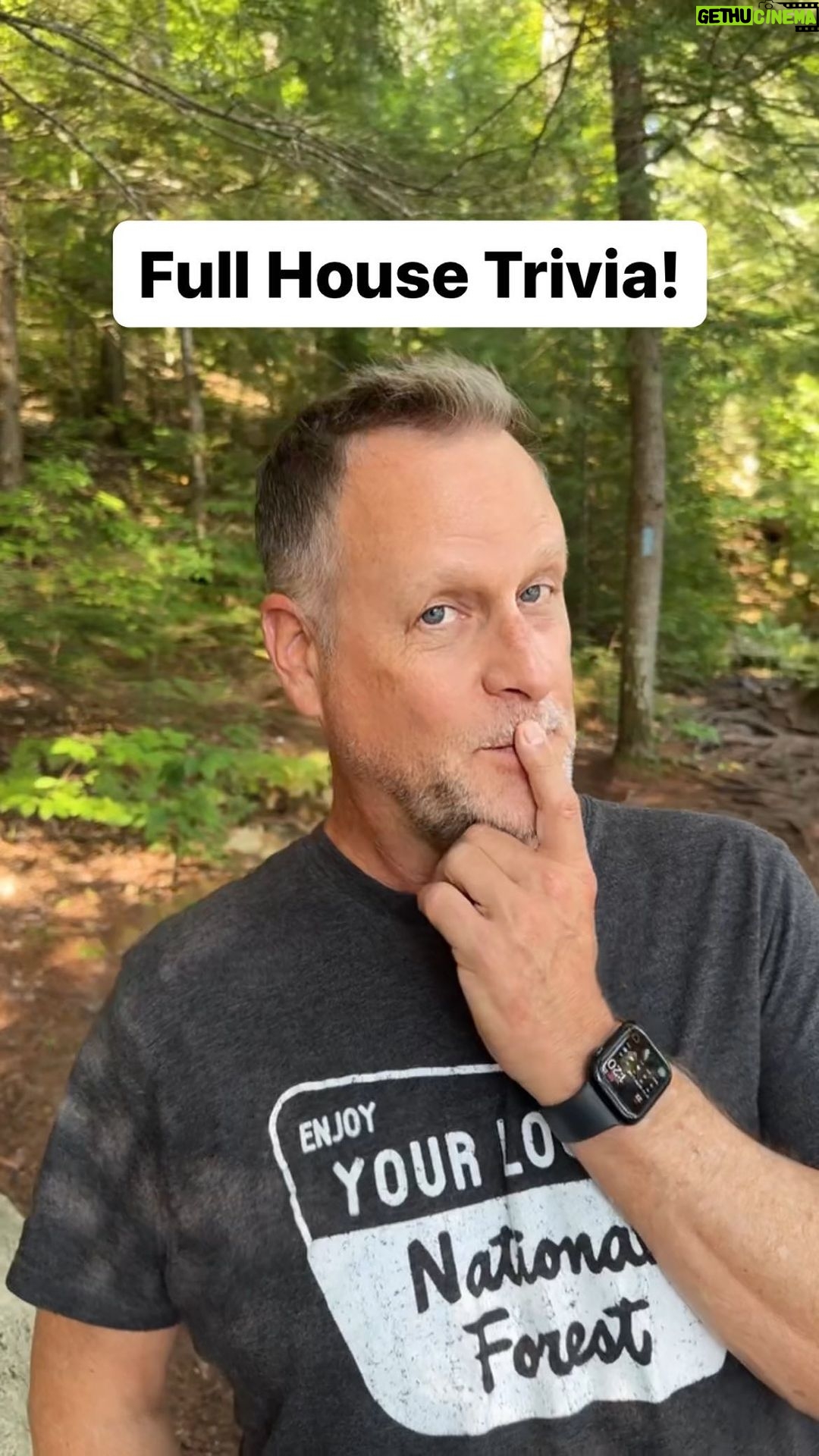 Dave Coulier Instagram - Thank you all for the birthday wishes! 🎉 Today’s #FullHouseFunFact involves a trivia question…do you know the answer? Comment and let me know! #fullhouse #trivia #joeygladstone #davecoulier