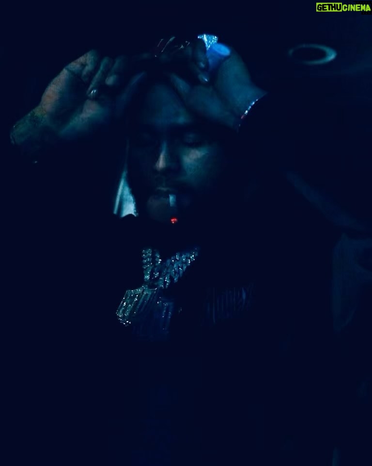 Dave East Instagram - APT 6E COMING SOOOOOOOOON @mike_n_keys SHOT BY @nico.abc FOOT TO THE PEDAL THIS TIME!!!!!! OH YEAH THATS @official_kurupt TALKIN HIS SHIT DPG/FTD #APT6E OH YEAH ITS MARCH MADNESS ππΎππΎ